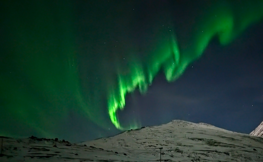 10 Helpful Insights for Chasing the Northern Lights